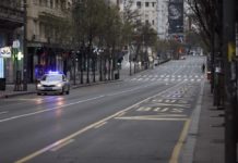 Serbia lehtëson disa masa kundër koronavirusit