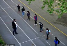 Gjermani, fëmijët kthehen në shkolla