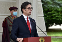 Pendarovski do të takojë Mickoskin dhe Zaevin