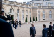 Pse Macron e priti Vuçiqin më ndryshe se Hotin?
