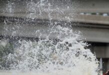 Uragani Laura në SHBA, “jashtëzakonisht i rrezikshëm”