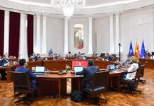 Zaev ua dorëzon ministrave mandatet dhe detyrat e përcaktuara (VIDEO)