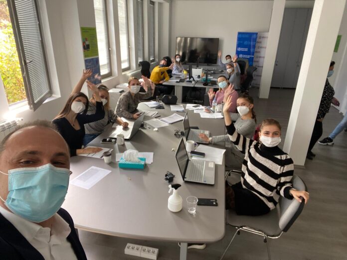 123233679_2535341376772880_7177719191056622105_o