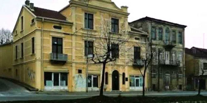 39E17D60-BF3C-4C3B-BE49-952CA3F99EB8-696x348