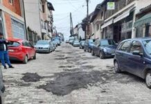 Komuna në aksion, asfaltohen rrugët e Tetovës
