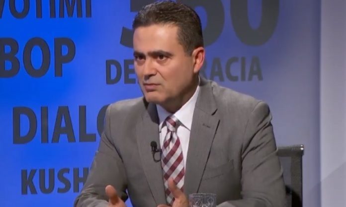 542281a194ecac6fdeb498b5f212dc5c_XL-696x417