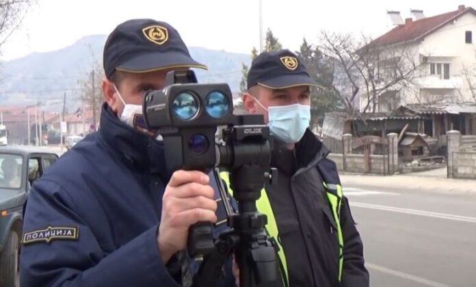 8273B0E7-8F51-4759-AFA8-C69D3A182CAA