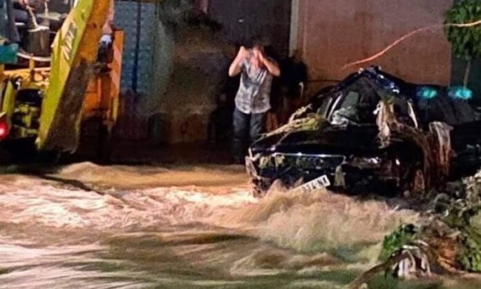 A6F61FCA-7E7F-416B-A16A-5422F06F4FC8