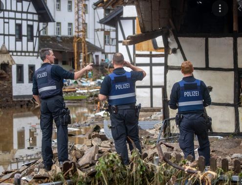 74FA8C3B-91E1-48F1-AAC7-EC4F12834B53