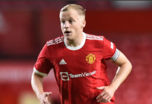 Barcelona dëshiron Van de Beek në janar