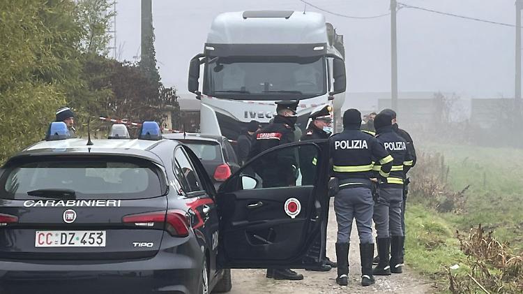 3B5DC0E0-EC42-4257-9B30-354550D0FC6B