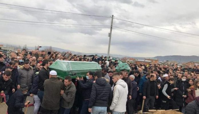 75571F6B-0D44-49F1-AAE9-57FA3C270C7E