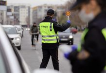 Shkup, brenda 24 orëve policia shqiptoi qindra dënime!