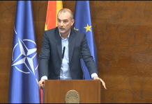 Deputeti Halil Snopçe shpalos diskriminimin e shqiptarëve në Ministrinë e Mbrojtjes
