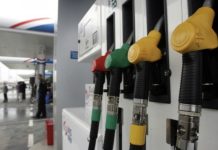 Plaçkitet i punësuari në një pompë benzine në Shkup! I merren paratë dhe çelësat e veturës së tij