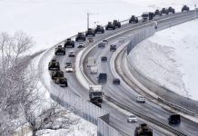 Putin çon në kufi me Ukrainën 70% të ushtrisë që i nevojiten për pushtim të plotë