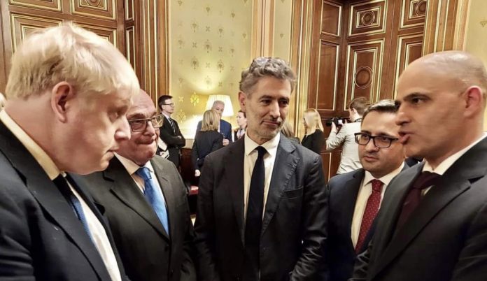 9C8B6749-AEB1-420C-9C34-13D4A5C9A017