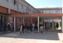 Sulmoi nxënësin në shkollë, dënohet me 4 muaj burg profesori në Strugë