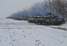 Rusia e ka rrethuar Ukrainën në tri anë, ja se nga cila pjesë mund ta nisë pushtimin