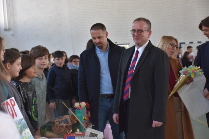 276149730_10227560206131827_9173364728726936469_n-696x464