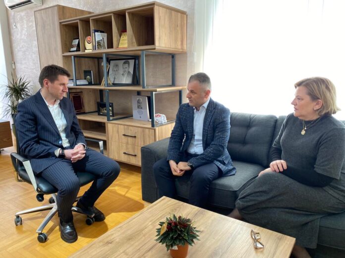 277098761_511737426972831_867005109449826052_n-696x522