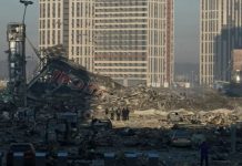 Tetë të vrarë pas bombardimeve në Kiev