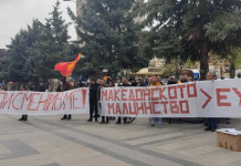 “Ne ju bëmë të shkolluar”, delegacioni bullgar pritet me protesta në Manastir