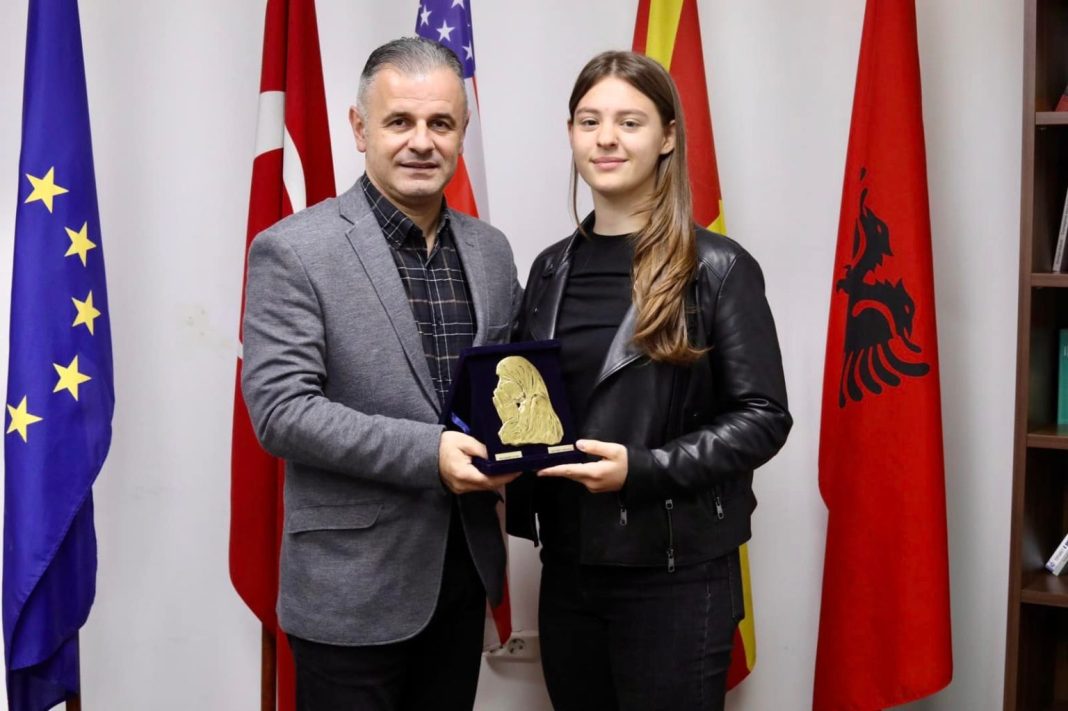 karate-janina-visar-1536x1023