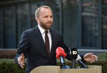 Tahiri: Shtatori duhet ta gjejë Kosovën me një kryeministër të ri