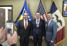 Kurti në ShBA nderohet me medaljen e Shërbimit të Jashtëm të Shquar të Iowas