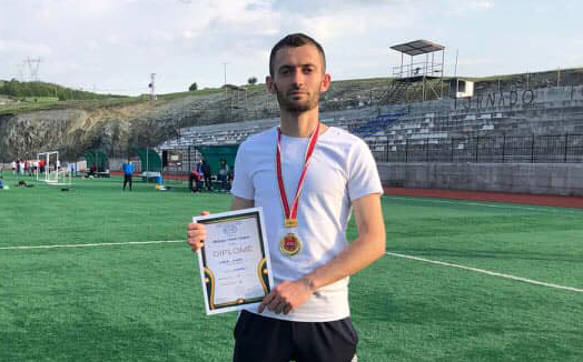 38851103-C30C-420C-880A-7842ED92AE7F