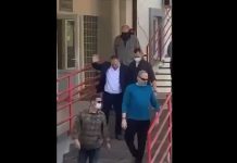 Gucati përshëndet nga larg njerëzit teksa del nga Spitali i Mitrovicës (VIDEO)