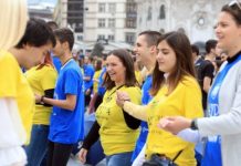 Pas dy vitesh pauzë mbahet organizimi “Parada e Maturantëve” në Shkup