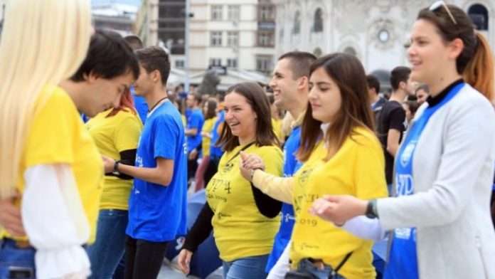 maturski-kadril-750x430-1-780x439