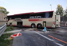 Ambasadori i Kosovës në Austri shkon në vendin e ngjarjes ku u aksidentua autobusi nga Kosova