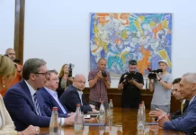 Dokumenti i BE-së: Vuçiq shtyn shkëputjen nga Rusia