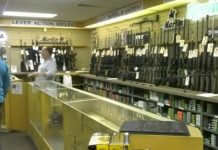 Kryeministri kanadez paralajmëroi ndalimin e shitjes së armëve, qytetarët në mënyrë masive po blejnë