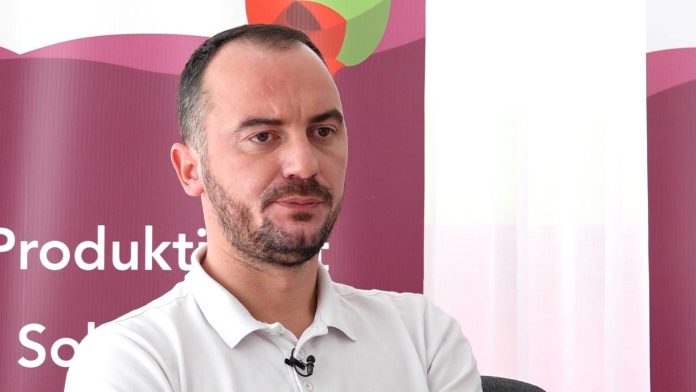 24C1DF5F-DA65-4516-9AA2-5EA431869080