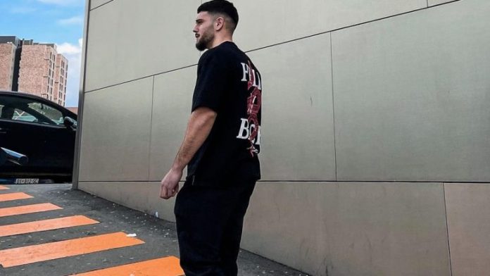 2FB922F6-2EFA-4B26-A5F2-A7A5C989DE47