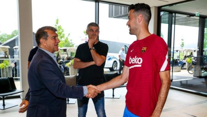 4308576-laporta-busquets-barca-780x439