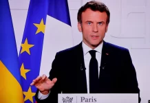 Macron: Rusia nuk duhet të poshtërohet pavarësisht gabimit ‘historik’ të Putinit