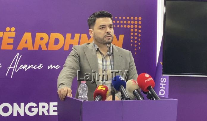 80948D2E-8795-4C02-A912-0048BAC95EB6