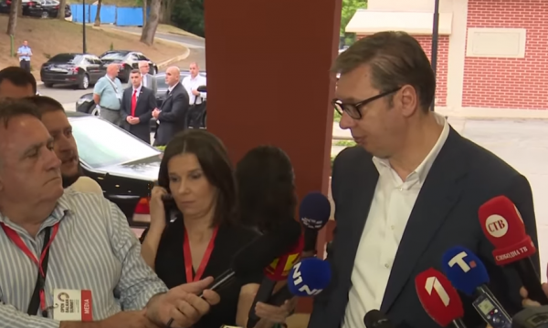 AFE3E03E-5A00-4D41-87F1-402AE5711384