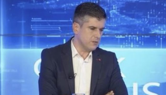 BE200D65-46C3-4602-925B-EECDB57D7823