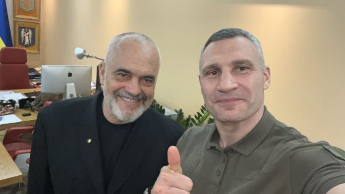 EB3DDB23-DCA8-4276-9AAA-793BA2E57028