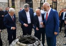 Nuk kujtuan masakrën e Srebrenicës/ Vjen reagimi i ashpër për Ramën, Ahmetin dhe Kovaçevski: Urdhri erdhi nga Beogradi!