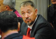 Nga guri zhivës te pasuria marramendëse multimilionëshe e Sami Lushtakut! / Një ari tokë e bleu 50 euro, ia shiti shtetit 7 mijë