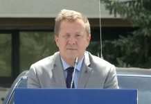 Shefi i zyrës së BE-së në Kosovë: Jemi krenarë që Kosova është rreshtuar krah BE-së