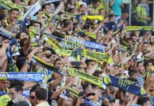 UEFA e dënon Fenerbahcen pasi e thirrën emrin e Putinit ndaj Dinamo Kiyv