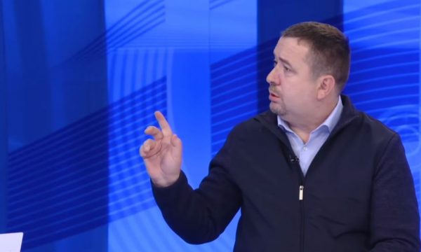 ED82637D-316A-4225-B4A5-3E2546B0CB4C